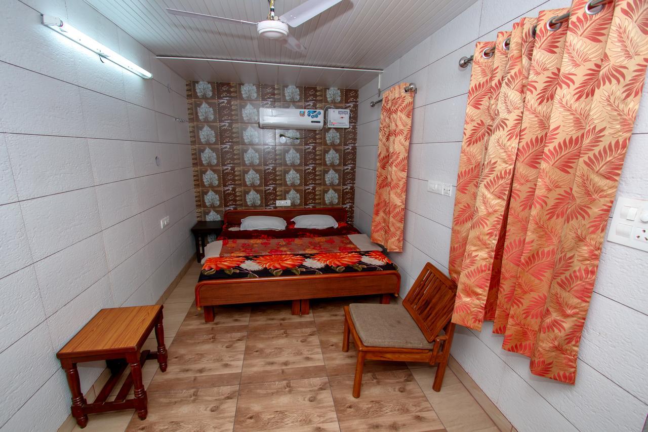 National Guest House Jalandhar Esterno foto