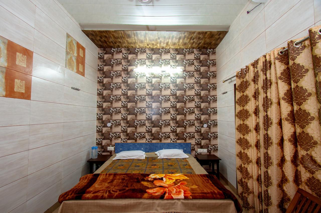 National Guest House Jalandhar Esterno foto